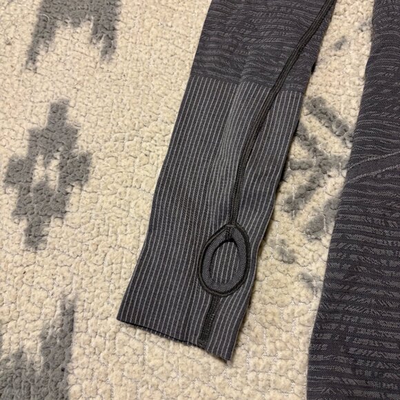 Lululemon Long Sleeve Shirt - Picture 2 of 5